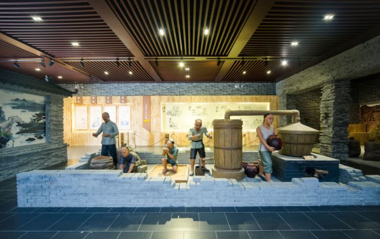 “红白啤”三大品类章丘聚首，百脉泉酒业励志打造“百年老字号”