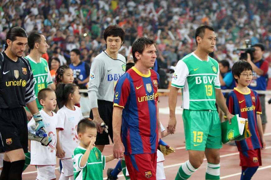 巴萨时隔四年再闯入欧冠八强,巴萨时隔四年再进欧冠8强