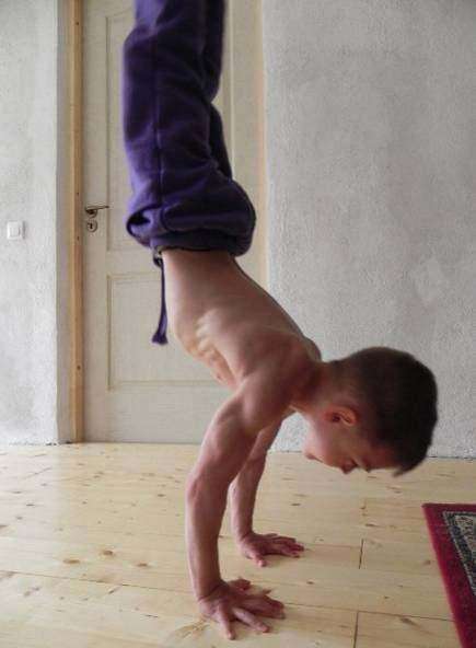 盘点那些满级小孩练出来的肌肉,最小的小男孩练肌肉