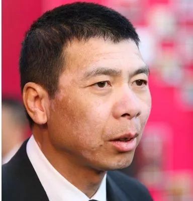 娃身上有好几处白斑,娃脸上有白斑是怎么回事