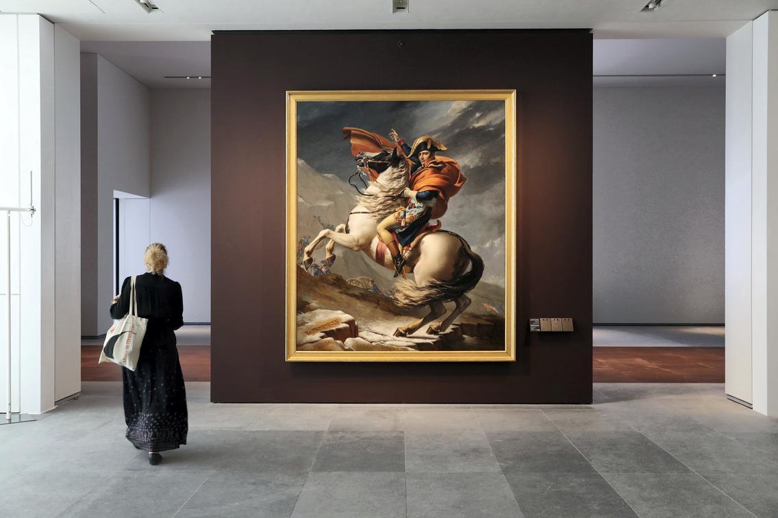 阿布扎比卢浮宫博物馆在哪个国家,阿布扎比卢浮宫最新展览