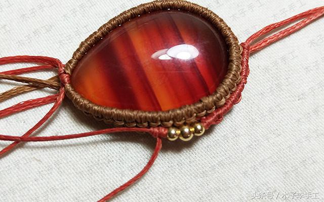 石头吊坠穿珠子编绳教程,尖晶石小吊坠编法