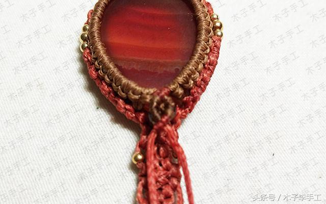 石头吊坠穿珠子编绳教程,尖晶石小吊坠编法