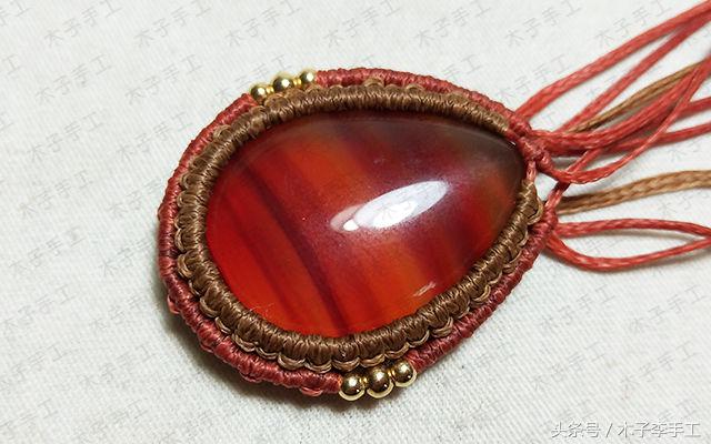 石头吊坠穿珠子编绳教程,尖晶石小吊坠编法