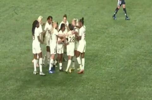 欧冠首球！王霜破门助巴黎2-0完胜，6场比赛3球3助攻已成中国骄傲