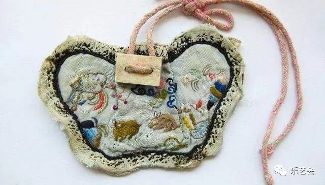 白马讲铜荷包扣收藏