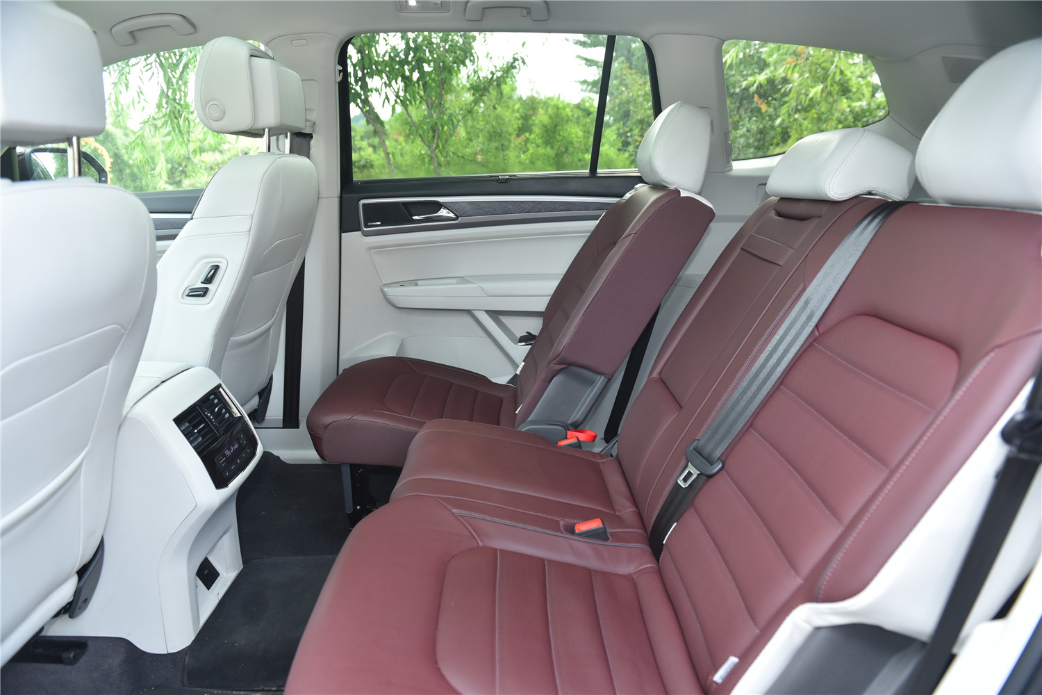 途昂为什么容易翻车,大街上的途昂为什么都开得快