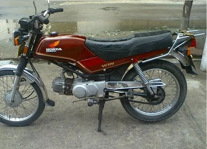 如果你认识这些东西说明你老了,这些车看起来很新但很旧