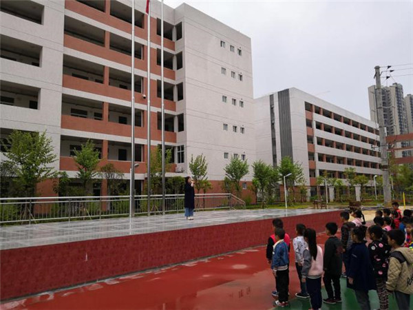 柳州市前茅小学｜金秋十月话重阳尊老孝亲传美德