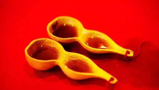 官宣结婚用什么,官宣结婚的最佳方法