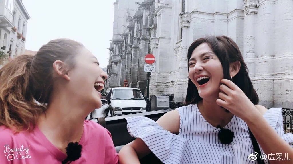 谢娜应采儿怒谈遭遇娱乐圈*规则潜**，机智化解烧裆解恨