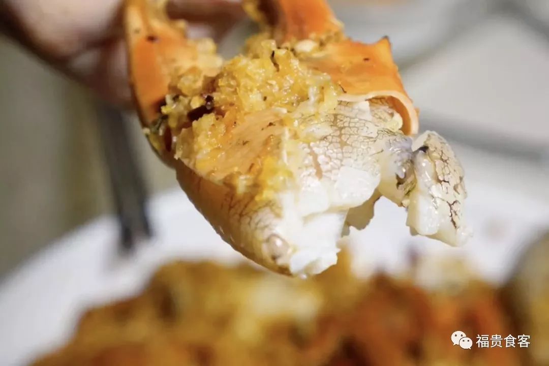 大闸蟹来了快来一起尝个鲜,又到大闸蟹肥美的时候了