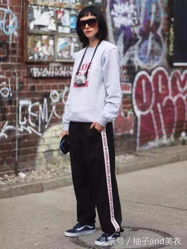 露脚踝穿搭过时了,今年冬天流行九分裤露脚踝穿法