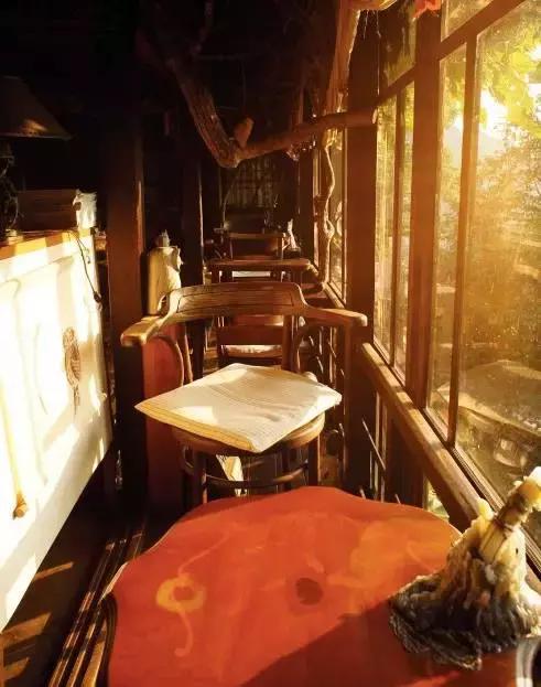 再提起广岛，脑海中不再是那首老歌或是那部黑白的法国电影