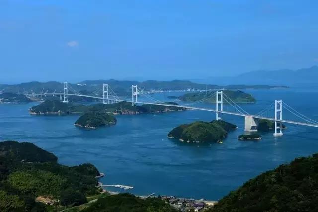 再提起广岛，脑海中不再是那首老歌或是那部黑白的法国电影