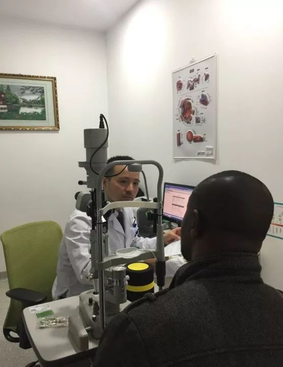 一场意外一只眼睛失明,一场意外引起失明