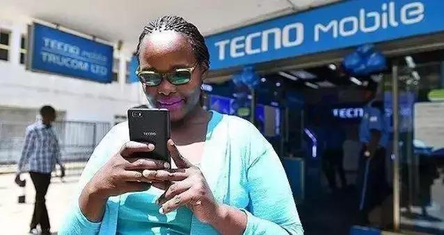 你以为波导完了?让你失望了,它现在是非洲手机之王!