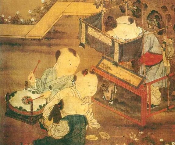 比“三寸金莲”缠足还要过分的旧习俗,身为女性最悲哀