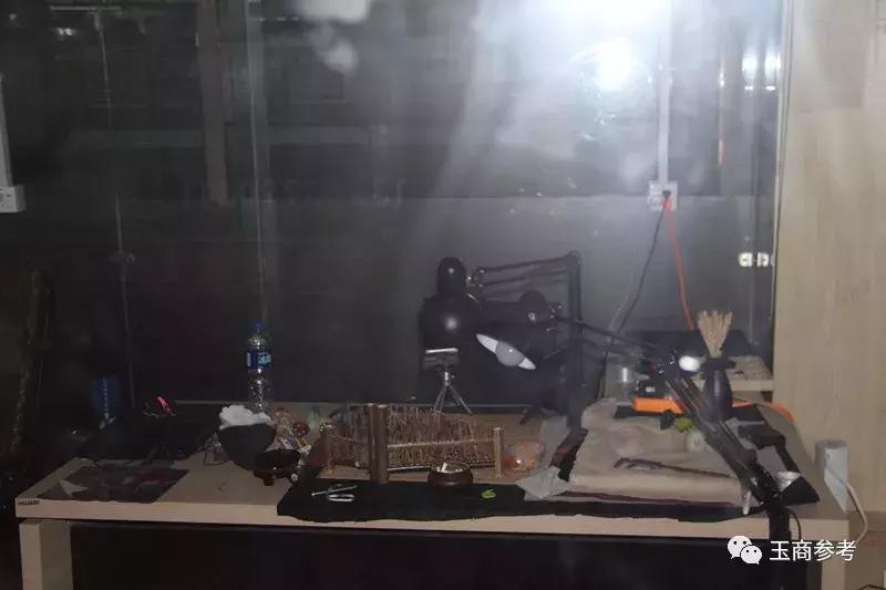 淘宝、YY、京东,直播杀入镇平石佛寺,镇平农村玉雕人当主播