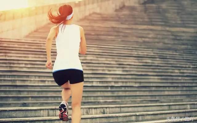 跑步嗓子干恶心是怎么回事,跑步嗓子像火烧一样喘不过气