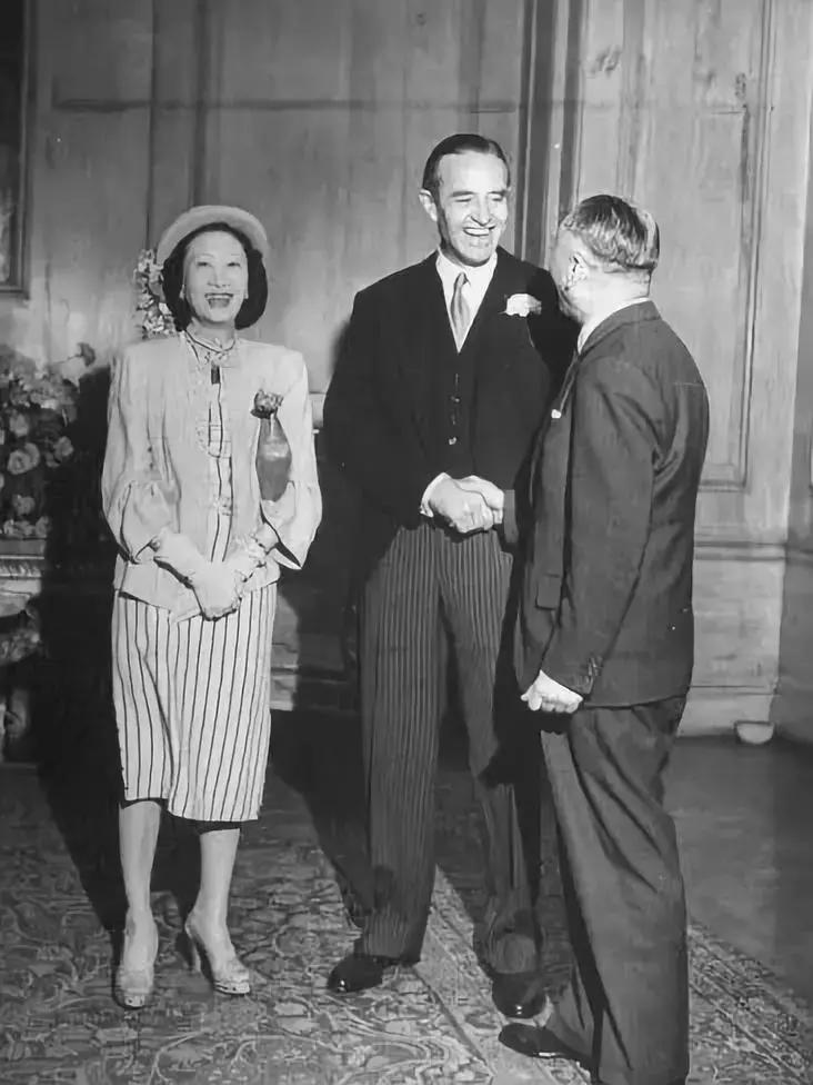 宋庆龄和宋美龄的老照片,宋美龄宋庆龄往事