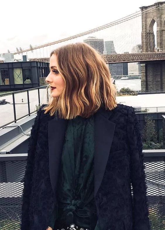 适合圆脸发型女2021流行发型秋冬,2022最洋气短发型秋冬