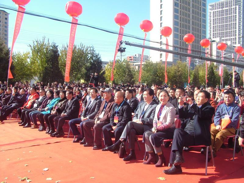 响沙酒业在鄂尔多斯达拉特旗隆重举办首届封坛大典