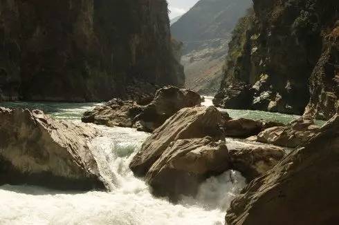 云南之行:极限苦旅虎跳峡