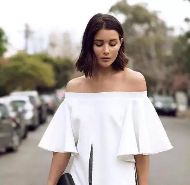 露背装也不怕，教你几招让内衣隐形