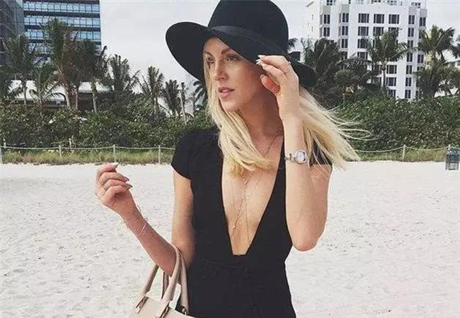 露背装也不怕，教你几招让内衣隐形