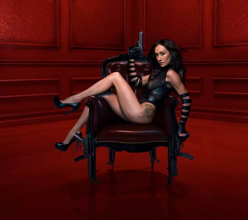 脸大颧骨高的女生适合什么发型,脸大脸圆头发少适合什么发型短发