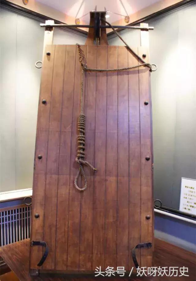 抗日时期的刑具图片,抗日时期最惨的刑具
