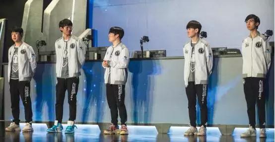 李宁lpl鞋edg,lols8世界赛排名