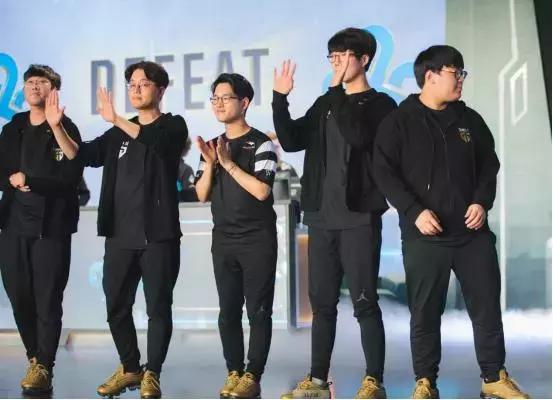 李宁lpl鞋edg,lols8世界赛排名