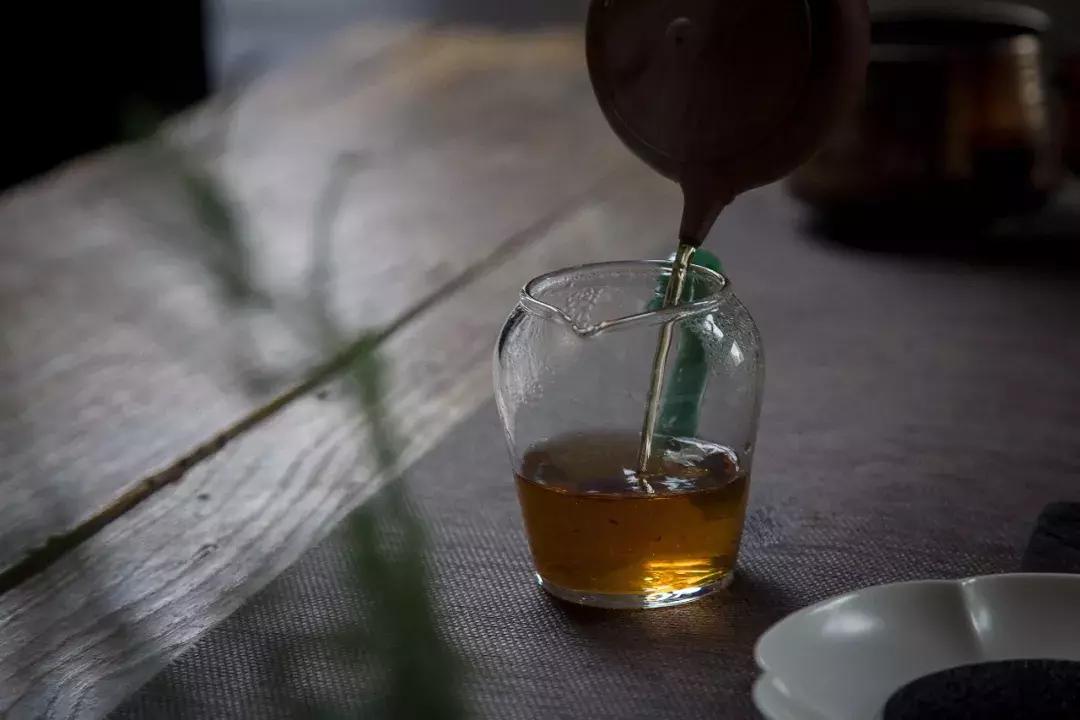 安化黑茶1992年1700克茶砖,安化老黑茶茯砖茶