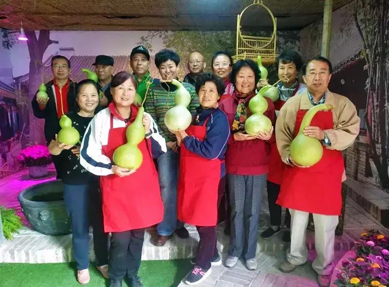 瓜果飘香的丰收季,内蒙古丰收节上瓜果飘香