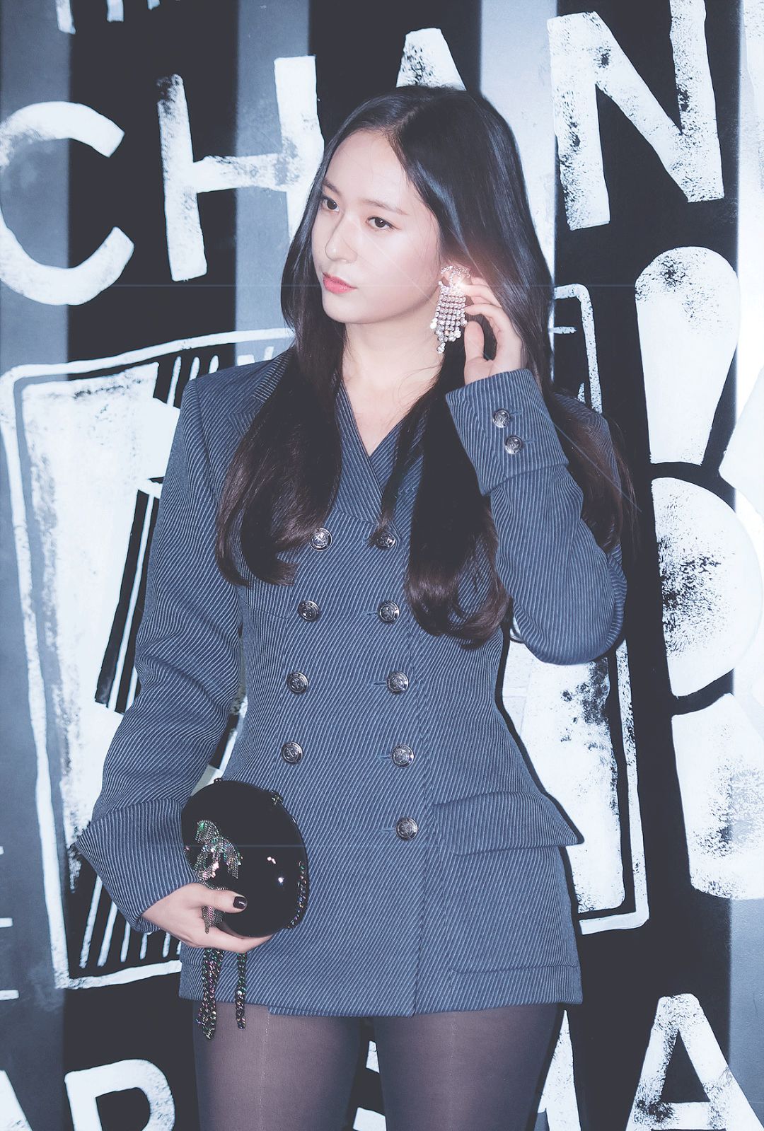 这个女明星，脸这么臭，话这么少，怎么还这么多人爱？