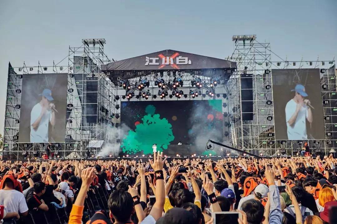 从“圈层”到“文化”的突围,江小白YOLO靠的是什么?