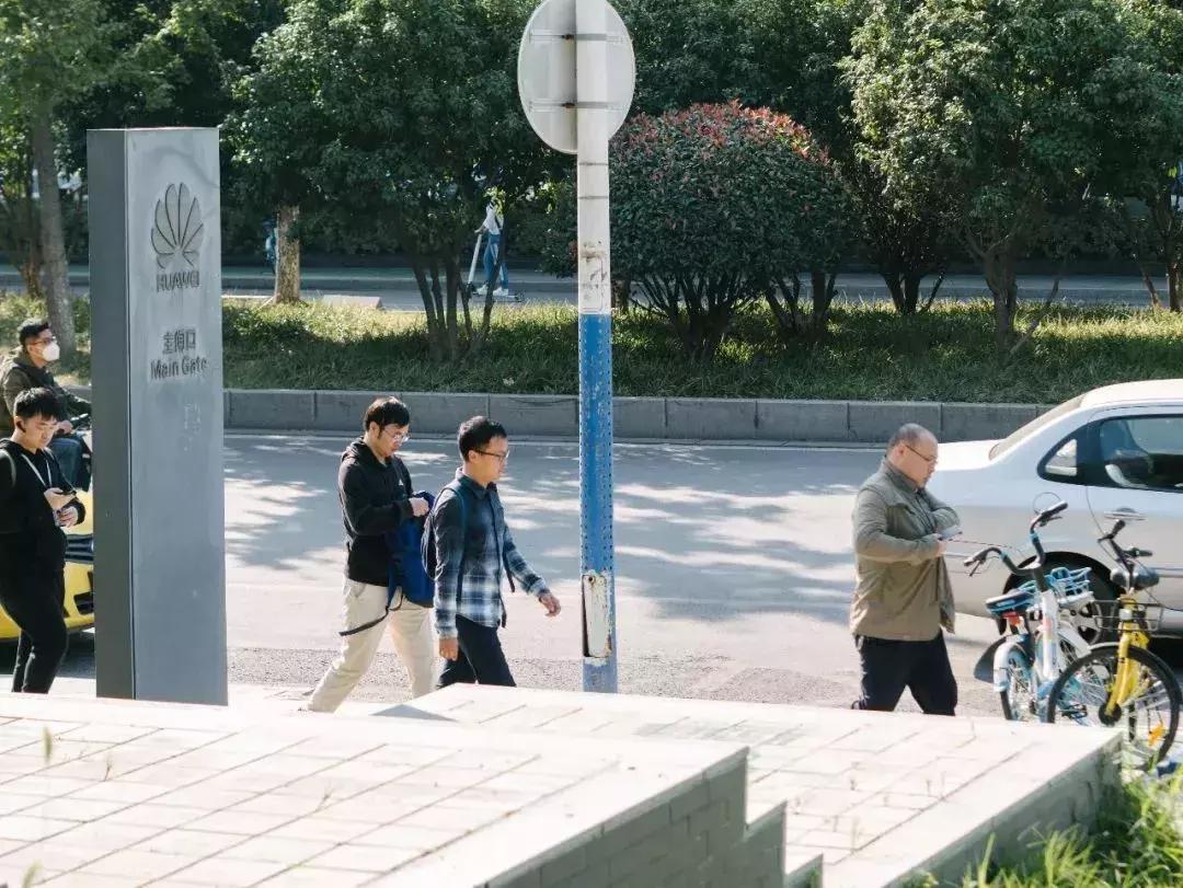 阿里巴巴程序员年薪百万达摩院,南京程序员年薪一般多少钱