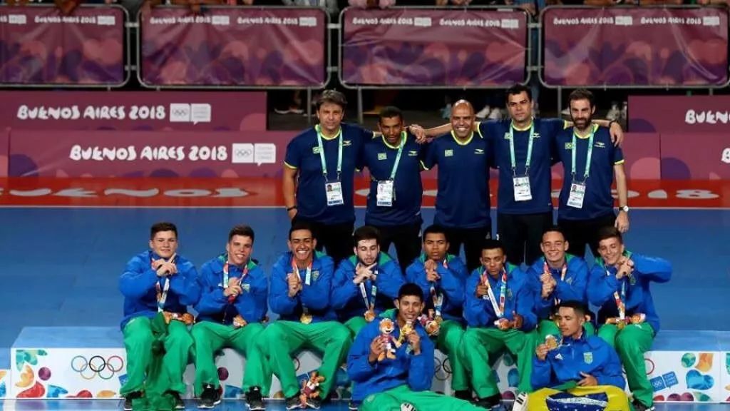 巴西夺得世界杯冠军颁奖典礼,巴西奥运会男足金牌颁奖典礼