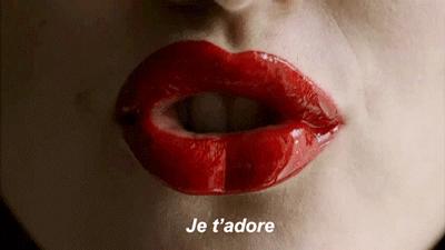 卡粉妆前怎么保湿教程,秋冬底妆起皮卡粉怎么办