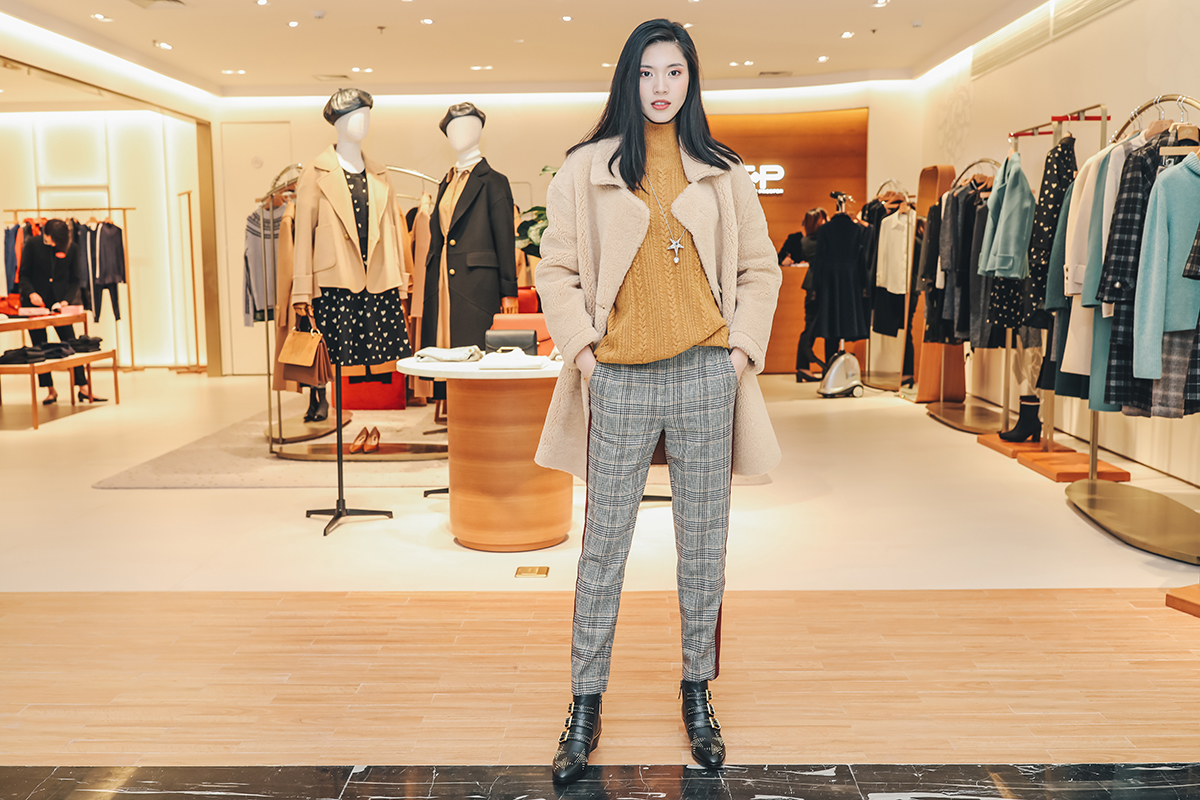 拍出仙女范儿的秘诀在这里，跟重庆美女学习一下秋冬穿搭吧