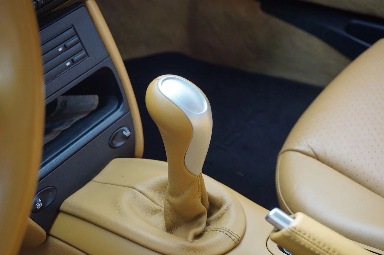 保时捷911是自动挡还是手动挡,梦想照进现实汽车视频