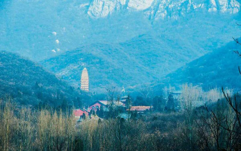 同圆梦，喜甘霖普降，盛世吉祥！