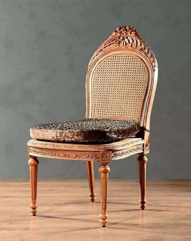 黑胡桃和樱桃木有什么区别,什么是黑胡桃原木纹理