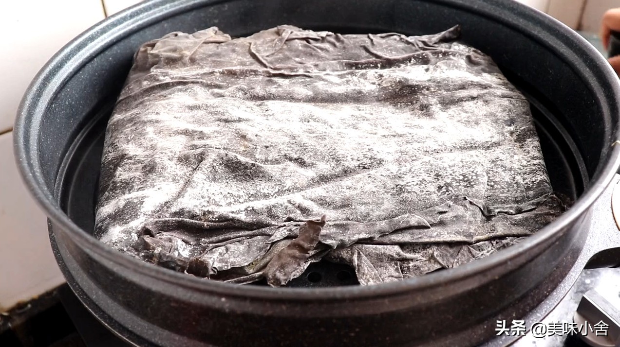 怎么熬大骨头汤好喝又营养,如何熬骨头汤才鲜美有营养