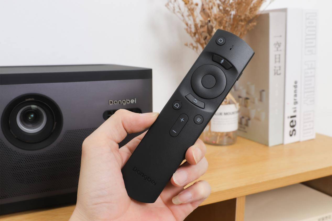 萌新扫盲贴：家用投影仪与商务投影仪的区别在那，别傻傻分不清