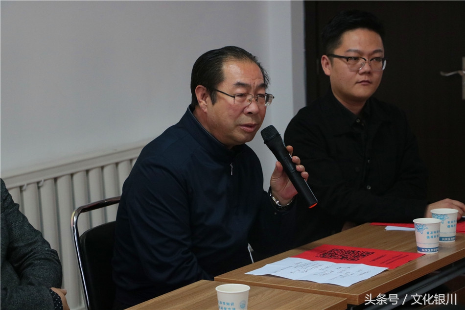 银川市文广局机关干部走进宝南社区与群众“面对面”