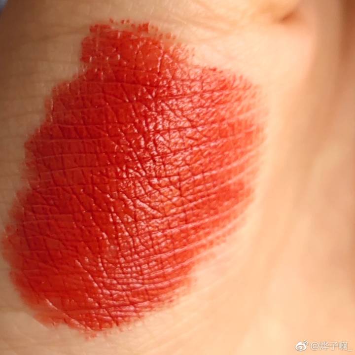 口红断货王Dior迪奥740为什么那么火？