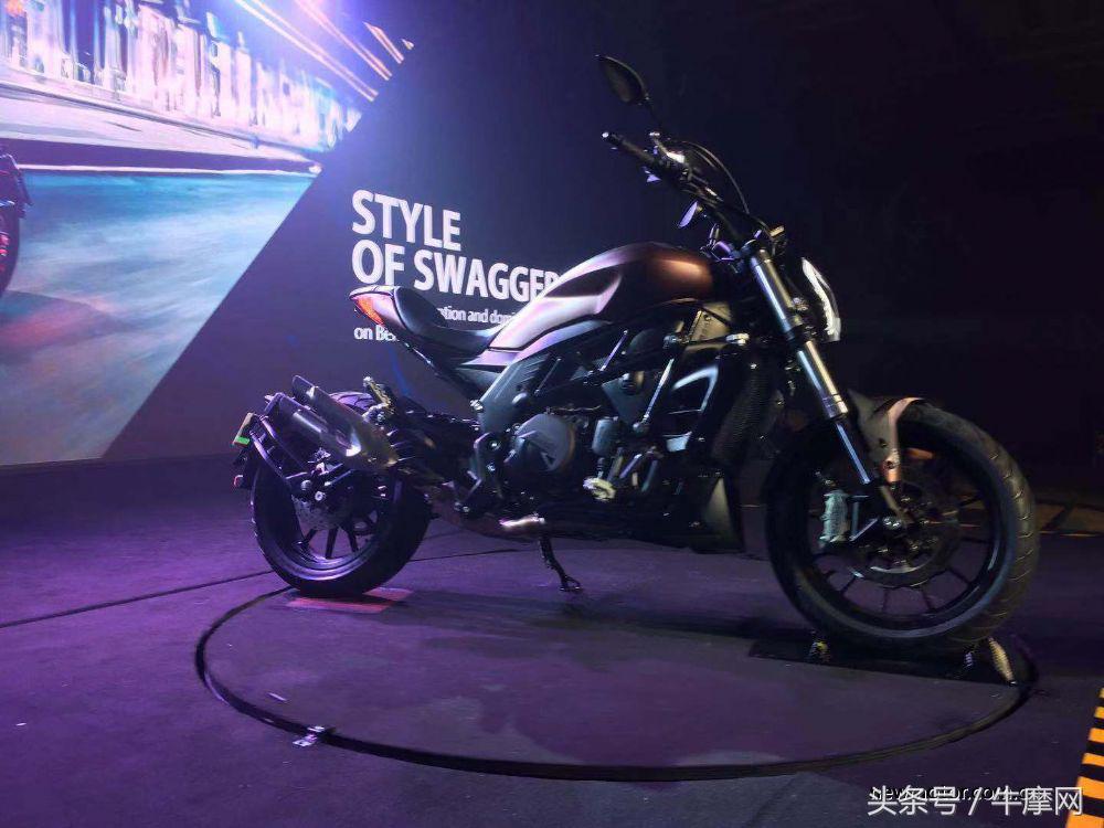 贝纳利752s骑行坐姿和502c骑行坐姿,贝纳利502c和752s一样的链条吗